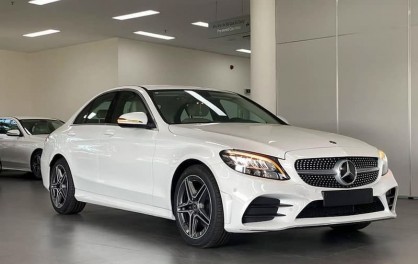 4 Điều Phải Biết Về MERCEDES C 180 AMG